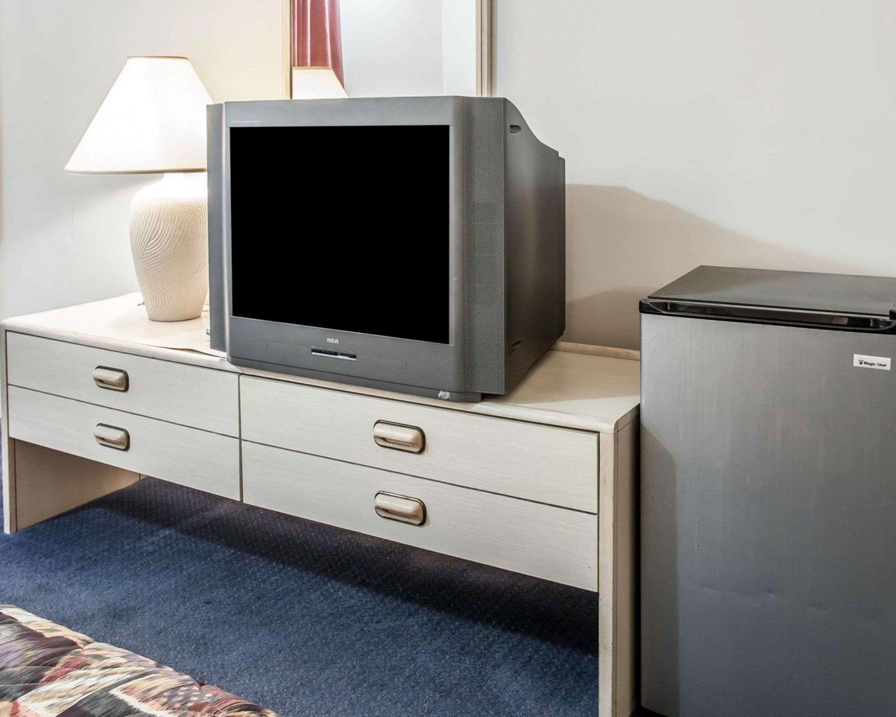 Rodeway Inn & Suites Спокейн Екстериор снимка