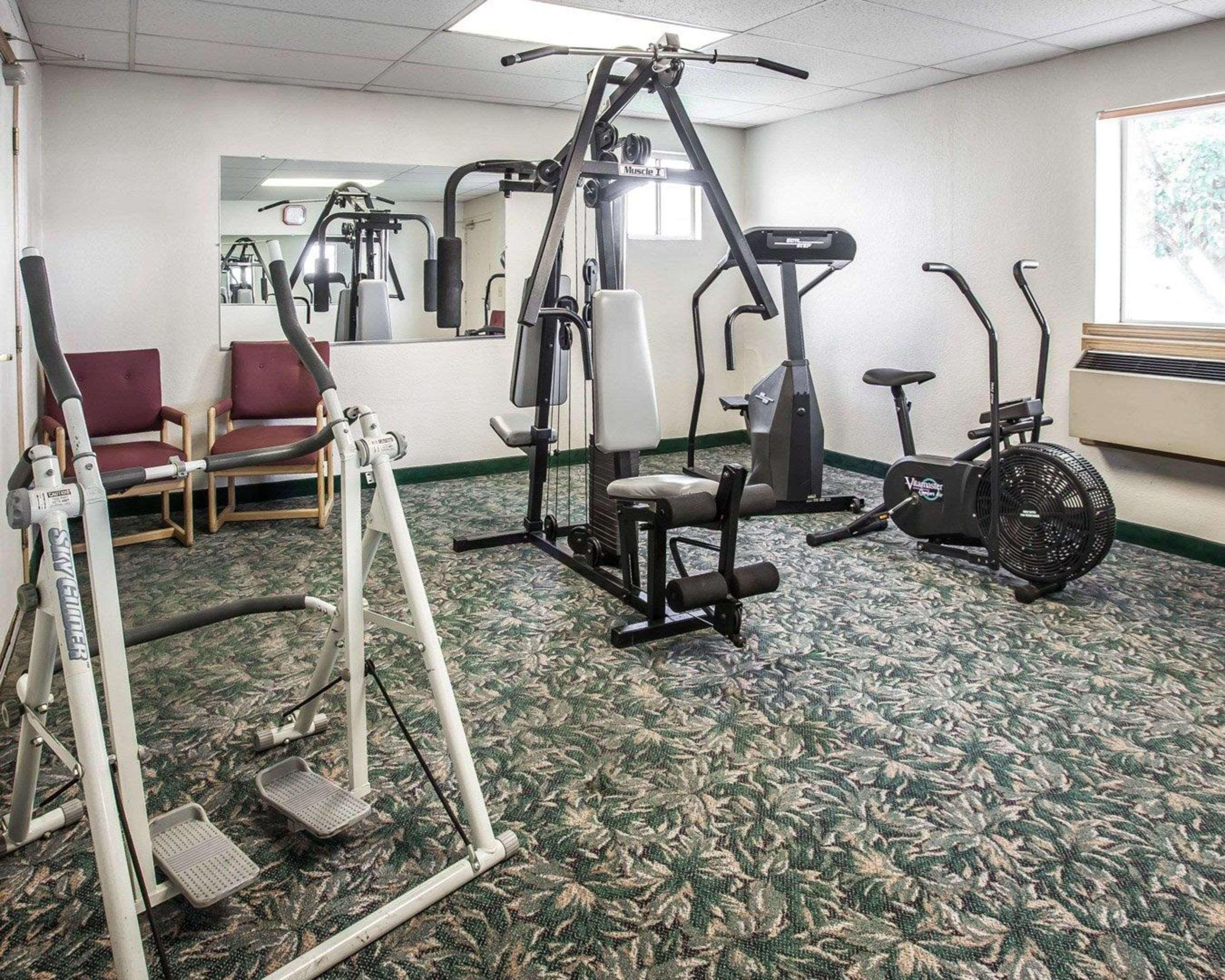 Rodeway Inn & Suites Спокейн Екстериор снимка